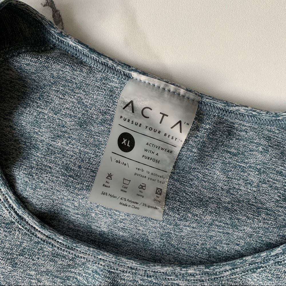 ACTA Crop Top with Band, Long Sleeve
